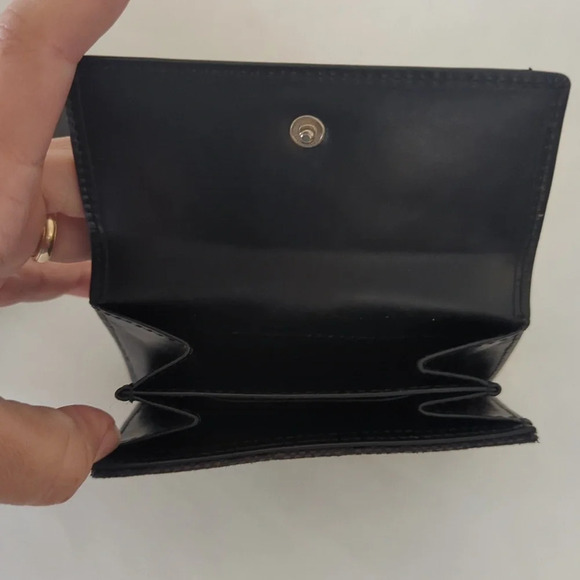 Gucci monogram logo silver lock wallet - Picture 6 of 13